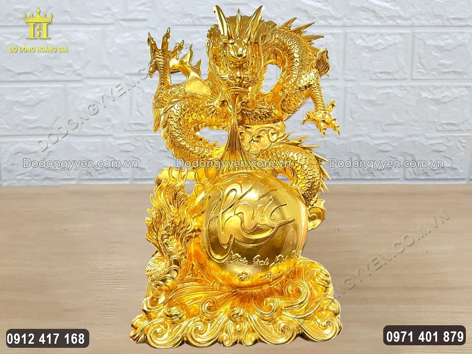 Gia chủ n&ecirc;n đặt vật phẩm l&ecirc;n đ&ocirc;n gỗ cao